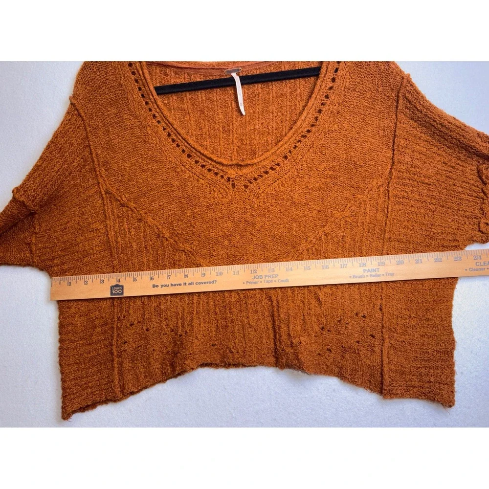 Free People Burnt Orange Cropped V-Neck Knit Sweater Eyelet Detail XS